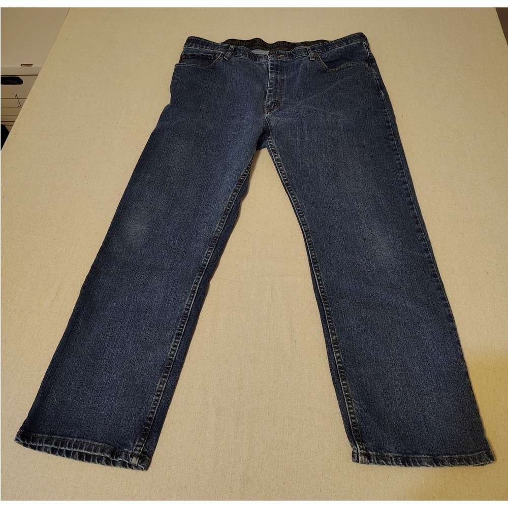 Wrangler Mens Jeans 38x30 Classic Fit Straight Leg Dark Wash Denim 5